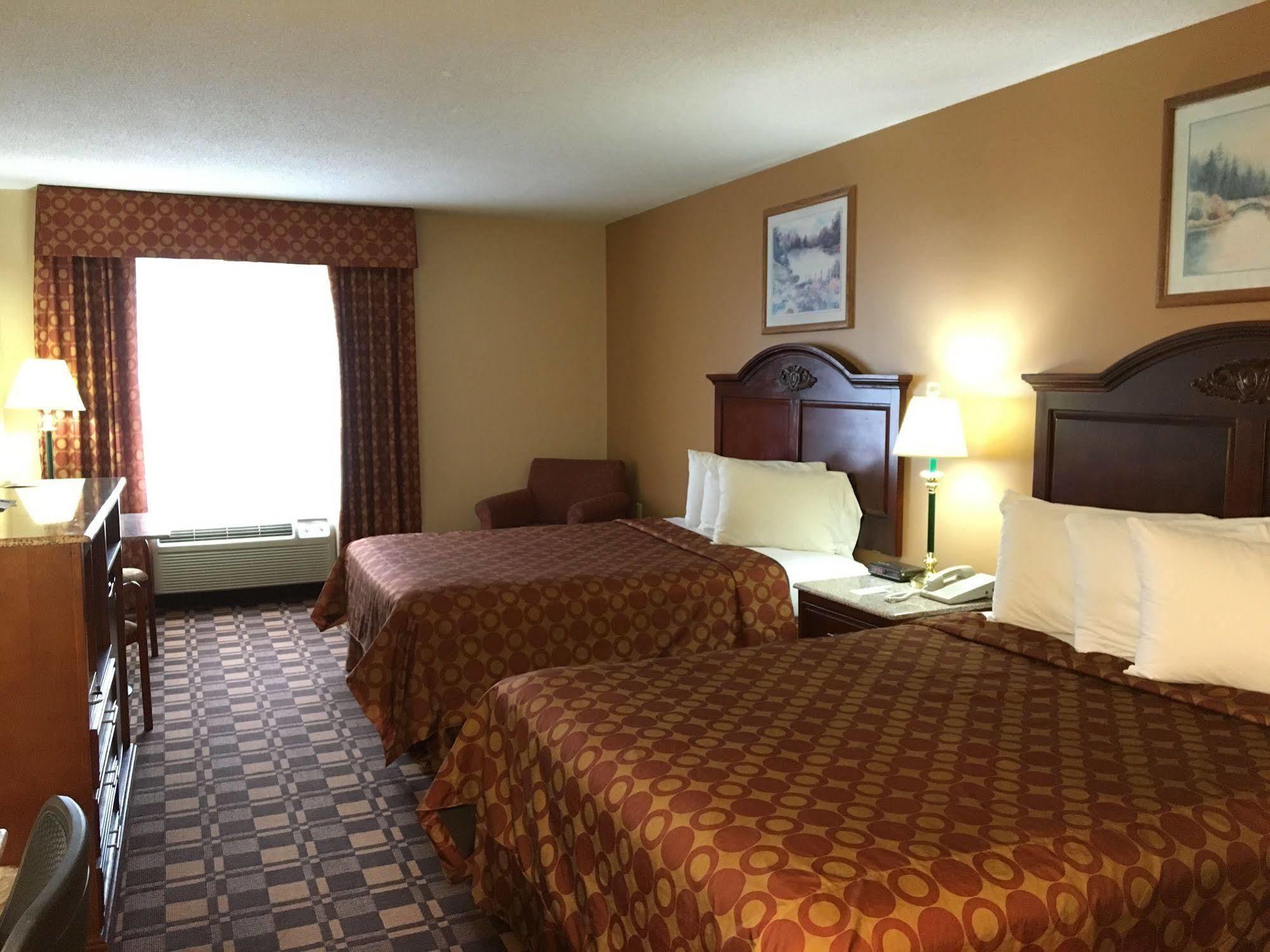 Cabot Inn & Suites Lancaster Eksteriør billede